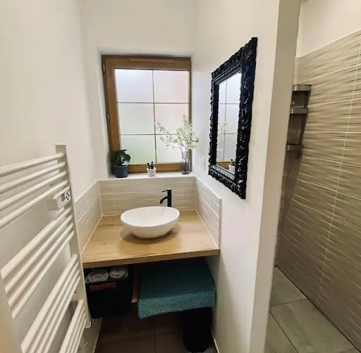 Apartment Bel Proche Centre Ville, Thermes, Casino *